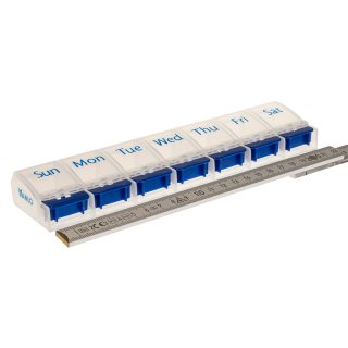 Weekly Pill Case with 7 compartments and opener in blue/white - english